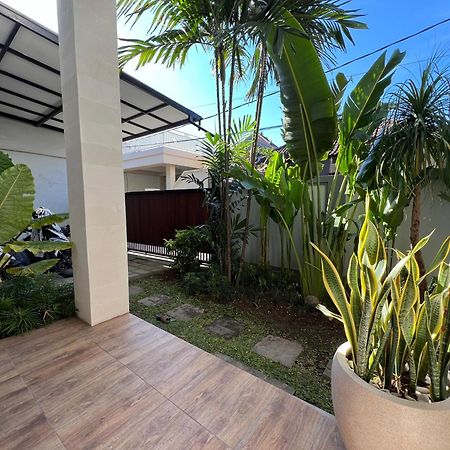 Villa Makmur Kerobokan Exterior foto